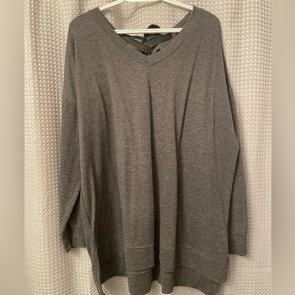 Maurices Tops - Maurices sz 2 cute oversized gray lace up back lightweight sweatshirt